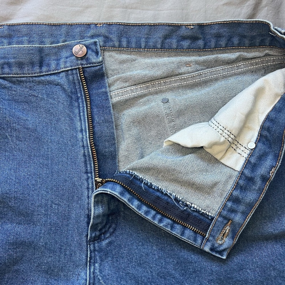 WRANGLER Jean Men Size 40x30 Blue Denim Cowboy Cut High Rise Rodeo 13MWZ Tapered - Picture 7 of 14